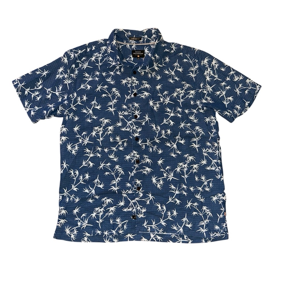 Quicksilver waterman collection shirt. comfort fit. Palm trees. Size: L